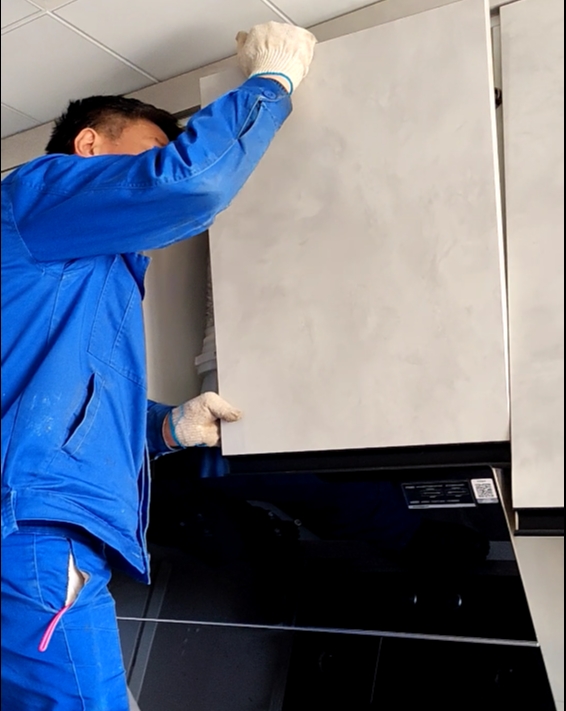 客戶說當初追媳婦就是靠著一手好廚藝才娶到家的，所以廚房是兩個人溫存的地方